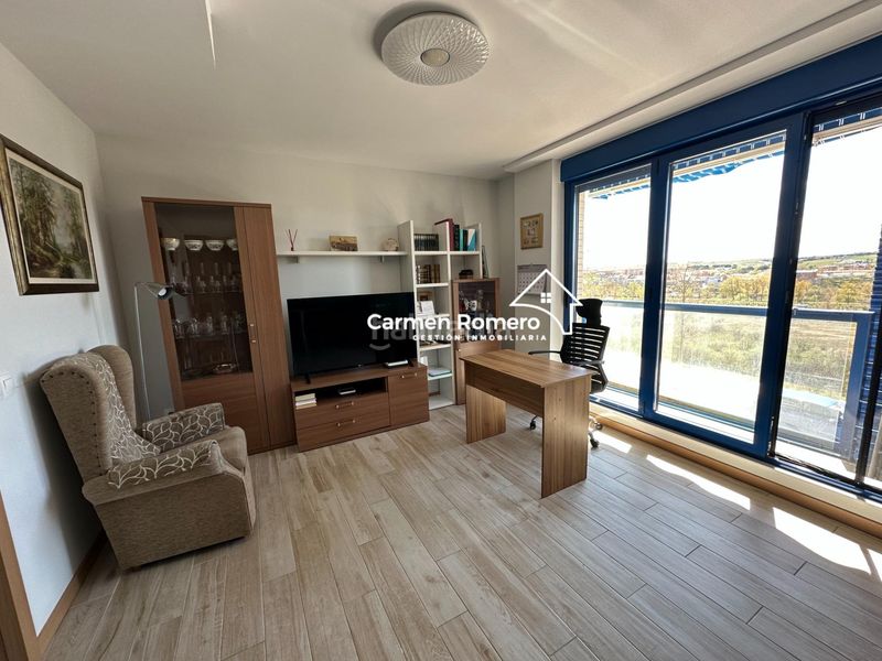 Foto 8f6624ad-bfa3-407f-abc4-a273aed434dd. Apartament amb calefacció aparcament piscina a La Plantía - Hospital - Campus Salamanca