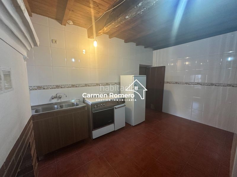 Foto ca1cf1bb-bd22-45ba-b85c-7000580c5fea. Masia amb aparcament a Torresmenudas