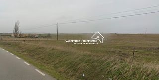 Landgut in Arapiles. Terreno rustico de 5901 m2 jto. casco urbano de arapiles
