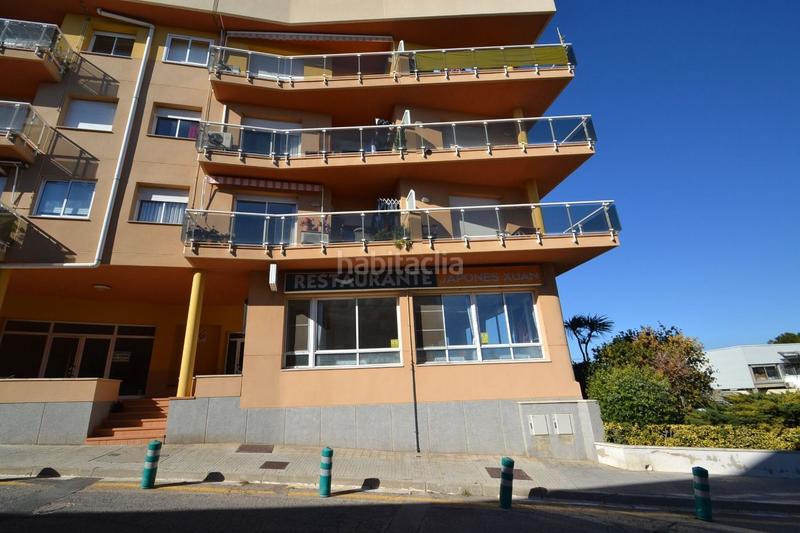 Foto 2d42d819-891d-41a3-9a4c-0b948d309b7a. Lloguer local comercial a avenida u d'octubre de l' 12 a Ametlla de Mar (L´)