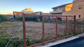 Terreny residencial a Calle genaro. Parcela en venta