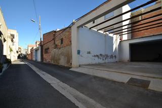 Local Comercial a Ntra sra del pilar 15. Almacén en deltebre, zona la cava