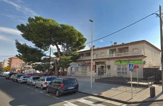 Business premise in Avenida california de. Local comercial en venta