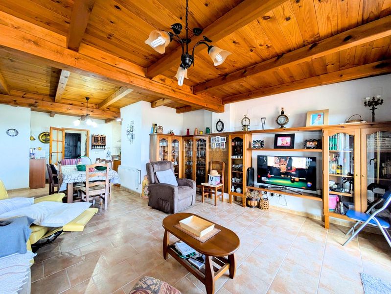Foto a1da14ca-334d-4e1b-be3b-9353fea60982. Casa a calle major-el boixar a Pobla de Benifassà (la)