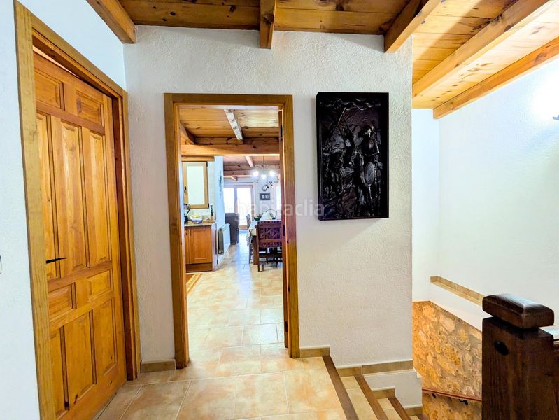 Foto b6856eb3-77ec-4070-87e1-cb137b4e45f8. Casa a calle major-el boixar a Pobla de Benifassà (la)