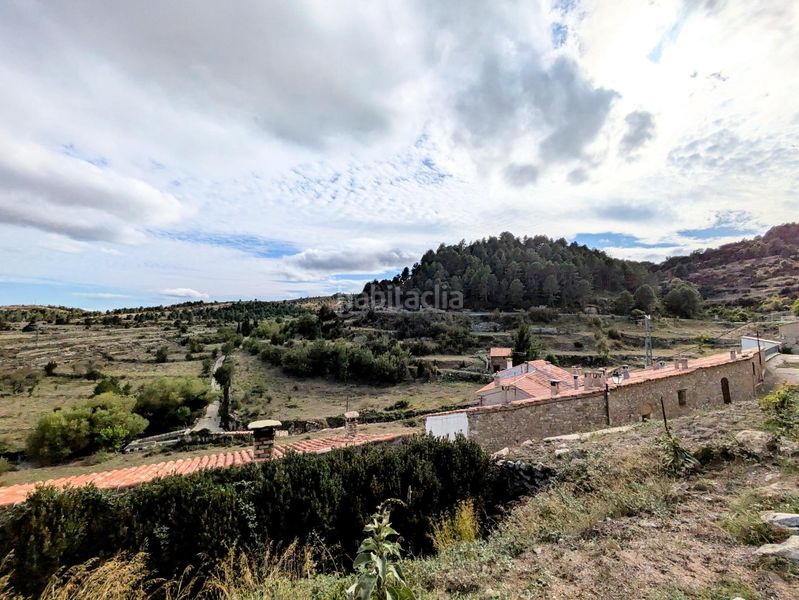 Foto ef920808-1d55-4af4-af80-28aee7f18aa8. Casa a calle major-el boixar a Pobla de Benifassà (la)
