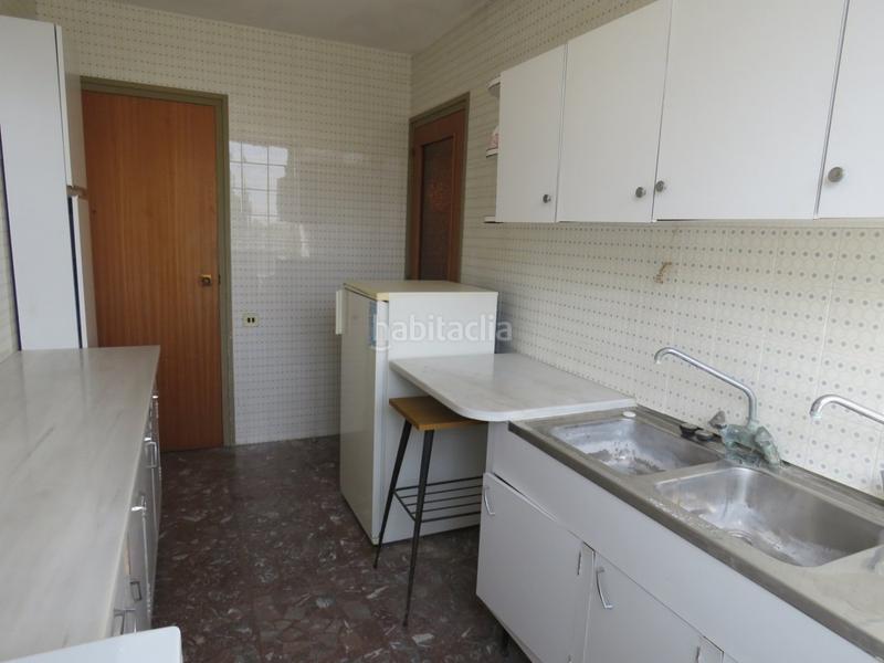 Foto 27ce7f19-10e9-4d74-ae0f-842ee2c2f307. Casa in calle larache in Casc Antic Amposta