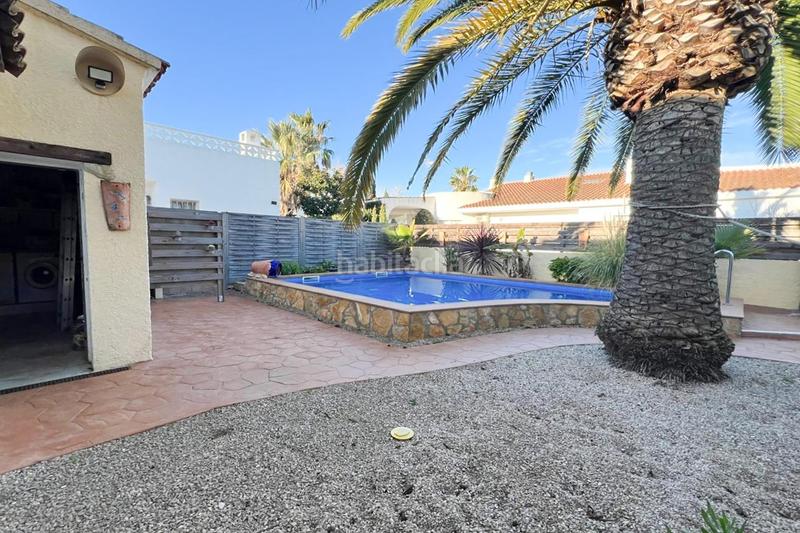 Foto 540a4007-5eb9-4353-95ac-3a1bf4eaae85. Chalet en corb mari del 24 chalet acogedor con piscina privada en riumar, cerca de la playa en Deltebre