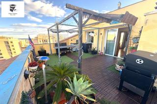 Attique à S joaquim. Espectacular ático dúplex en el centro!