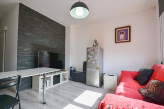Semi detached house in Valencia 29. Casa adosada con local en sant jaume denveja