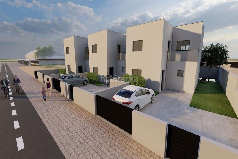 Foto 17d9441e-f7cb-4614-81bb-6f30b5ee6a59. Casa amb piscina a Deltebre