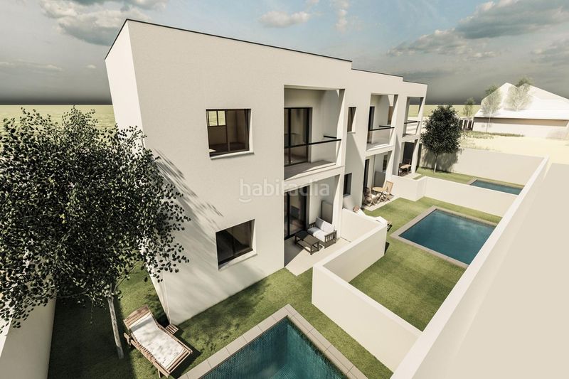 Foto 79a473f5-9716-4d68-b92c-e6eb5a5b97a9. Casa amb piscina a Deltebre