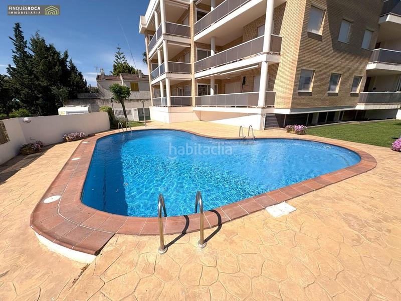 Foto ebb69fa5-613b-4bb1-b281-92342f397b37. Apartamento espectacular apartamento de 2 dormitorios dobles, 2 baños, terraza de 18 m2, parking y piscina. en Alcanar