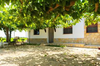 Country house  Diseminats. Finca rústica con casa de campo en els muntells, delta del ebro