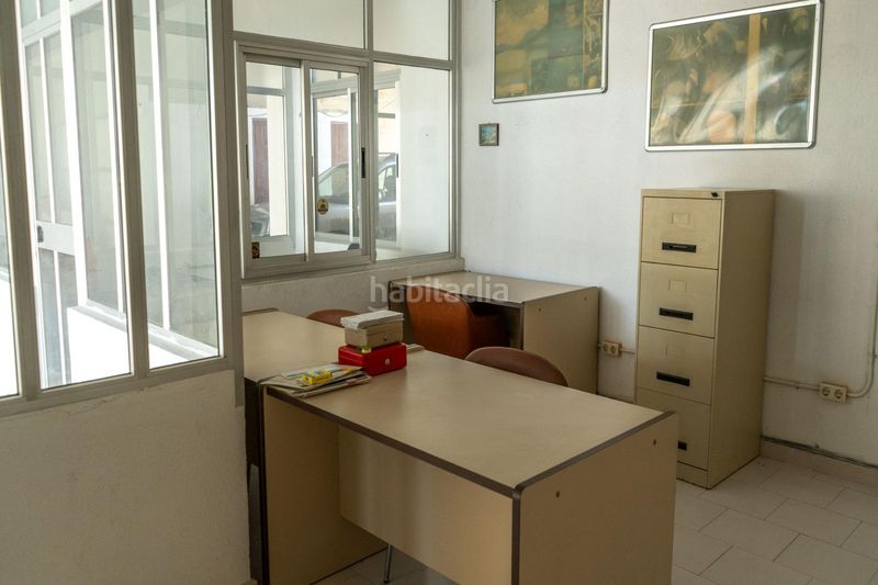 Foto 096f44f3-b6fd-4323-ae1d-78a9a63e76bf. Local comercial a Deltebre