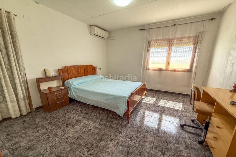 Foto bb3c0137-d6cd-4b0c-845a-dc01fb3d448d. Local comercial a Deltebre