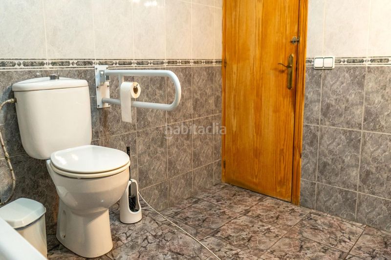 Foto c4c0cfdb-cde9-44ba-a335-467eb58883ec. Local comercial a Deltebre