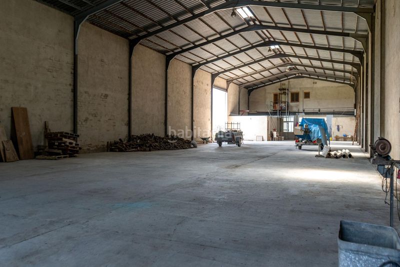 Foto f1355336-35ea-47a4-bae7-f75e2fbe172d. Local comercial a Deltebre