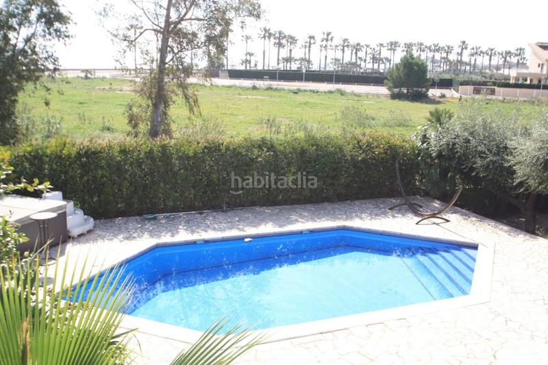 Foto 9ee1dd71-648d-4543-9413-e6f38a5f79c6. Casa bonito chalet frente al mar en lampolla con piscina privada. en Perelló (El)