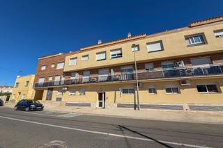 Appartement à Deltebre. Piso dúplex con piscina comunitária en jesus y maria deltebre.