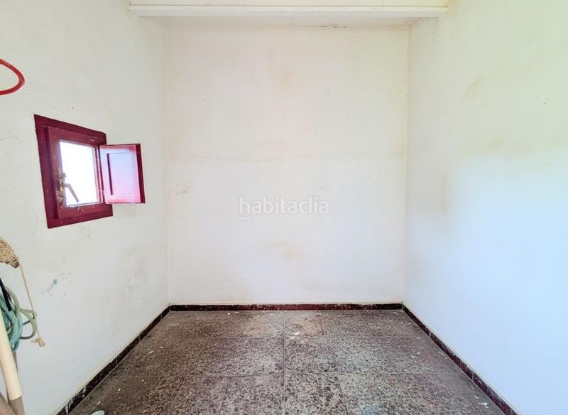 Foto f2fb41ab-36a0-4b40-b8aa-e479936a7729. Casa amb aparcament a Deltebre