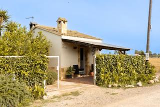 Masia a Sant Jaume d´Enveja. Encantadora finca rústica en sant jaume denveja