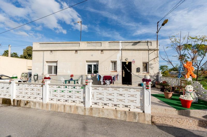 Foto 514edba6-77e9-4d3b-bbe8-c696e7ff12dd. Casa amb aparcament a Deltebre