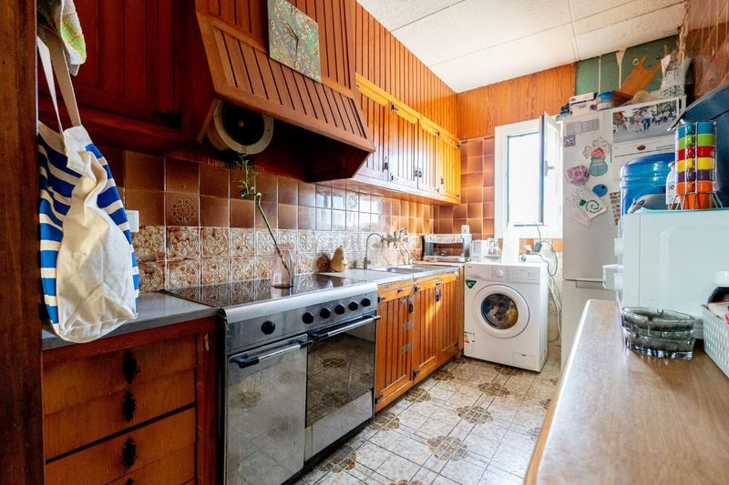 Foto ec26d0e0-d269-438e-ad66-e446903b6b1c. Casa amb aparcament a Deltebre