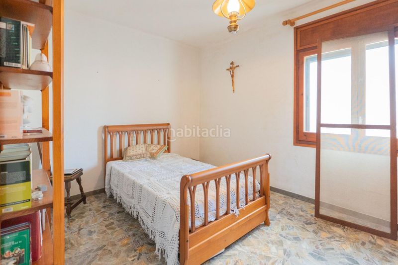 Foto 978e94c2-9123-43ae-ad05-2fb223d365f7. Casa amb aparcament a Deltebre