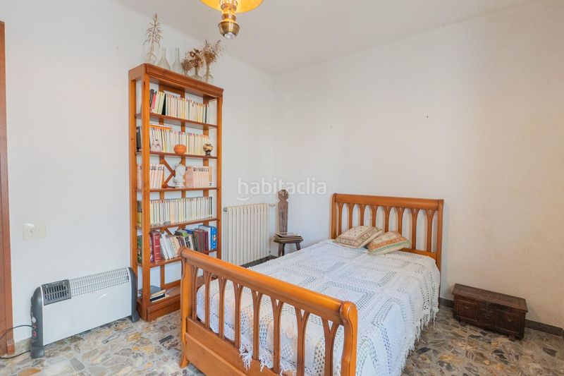 Foto b8f2c6c8-8901-4ae4-bd8a-0de0eba20a0a. Casa amb aparcament a Deltebre