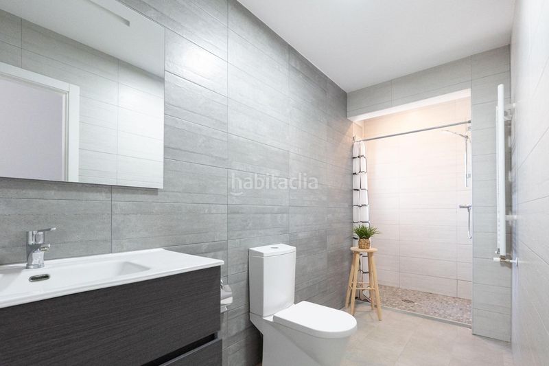 Foto a36da1a7-e8de-4968-b15b-21e72a5098a7. Casa amb aparcament a Sant Jaume d´Enveja