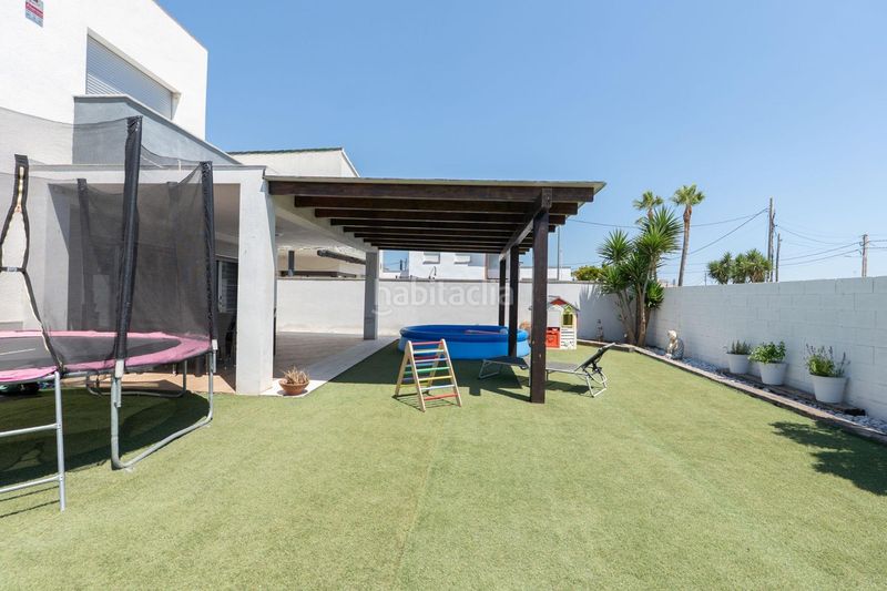 Foto d73ba09b-90ce-4515-9dc0-c35c984470ff. Casa amb aparcament a Sant Jaume d´Enveja