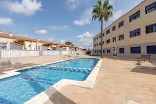 Flat  Caserna. Piso con parking y piscina comunitaria en sant jaume denveja