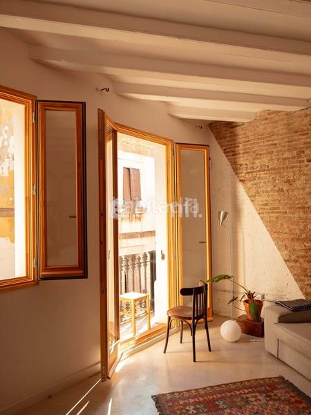 Foto 0dd2ed89-53df-42de-9d09-100e8d0fa30c. Piso en Raval Barcelona