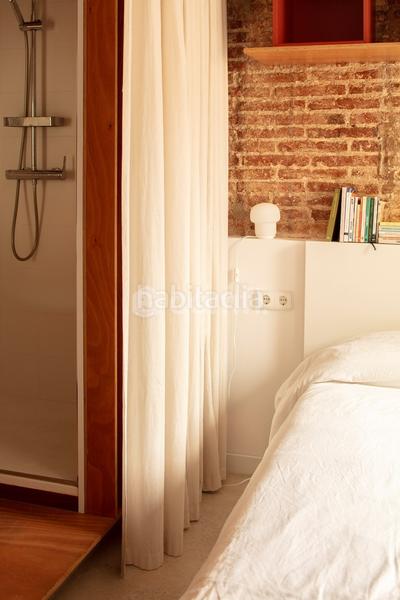 Foto af4dc47a-2759-410d-981f-c69b51525e85. Piso en Raval Barcelona