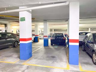 Car parking  Hipòlit lázaro