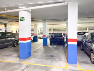 Autoparkplatz  Hipòlit lázaro