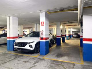 Car parking  Hipòlit lázaro
