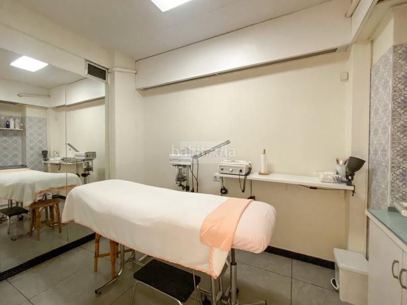 Foto 33d8badd-8622-424a-b0b3-3e09e99202e2. Alquiler local comercial en Dreta de l´Eixample Barcelona