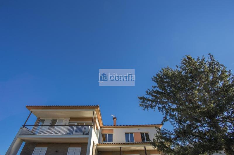 Foto 38f29605-acf1-4374-a166-e7e0c14addf8. Casa en Palau Girona