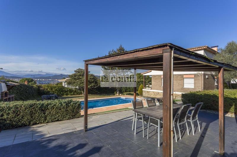Foto 8fb35f73-8564-4971-be84-63f45c43a471. Casa en Palau Girona