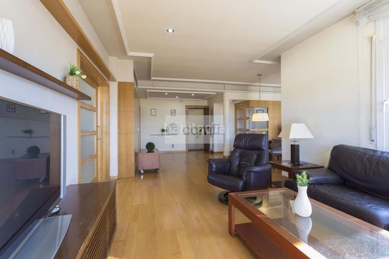 Foto d51cc1ff-f433-4387-89a3-61a556fc5a38. Casa en Palau Girona
