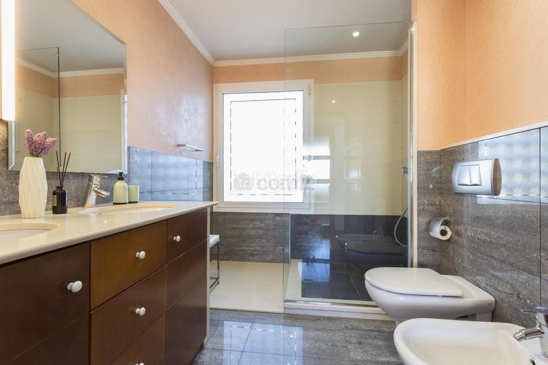 Foto d946868e-8a89-4195-8d3d-48551765b218. Casa en Palau Girona