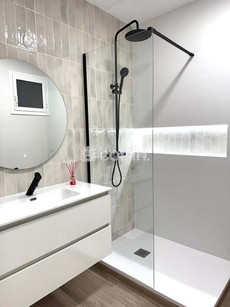 Foto 2478043d-868c-452d-9955-42bf1a4921ba. Appartement dans Hostafrancs Barcelona