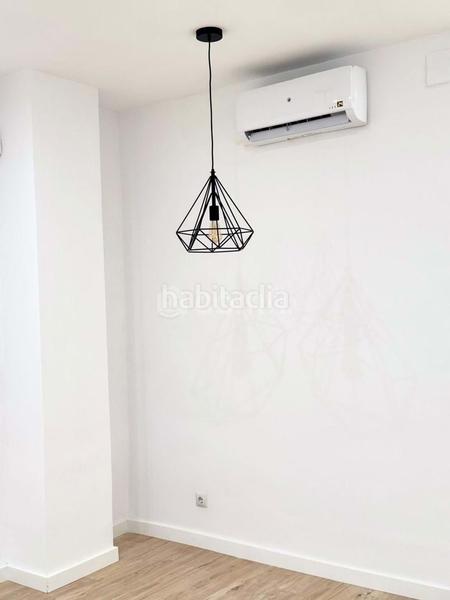 Foto 2d8bbf27-2882-4341-a975-68f385ad2a22. Piso en Hostafrancs Barcelona