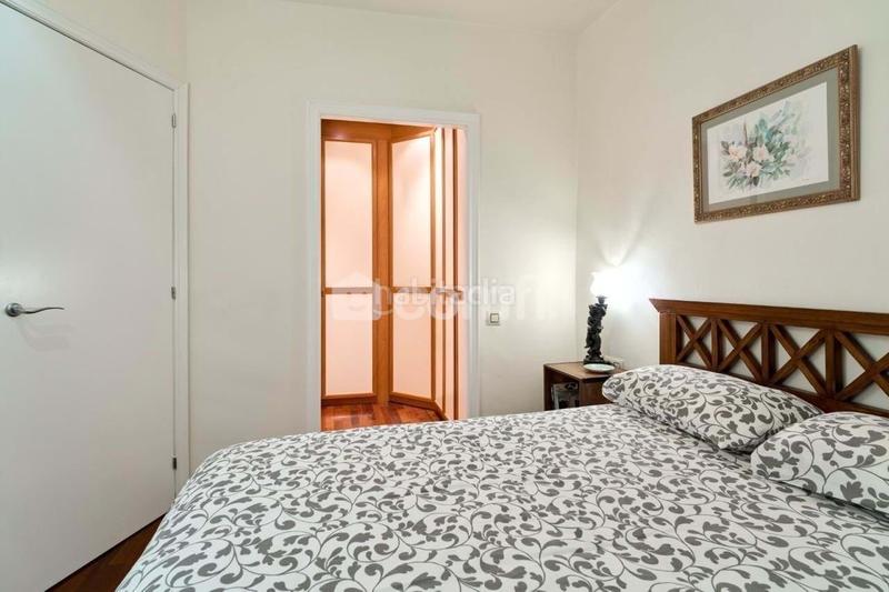 Foto 93fd0f35-938a-4065-b642-c4a56bb0d458. Flat in La Nova Esquerra de l´Eixample Barcelona