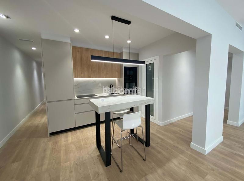 Foto 463f0124-b699-48c8-baaf-9ac2802b0eaf. Appartamento con riscaldamento in Sant Antoni Barcelona
