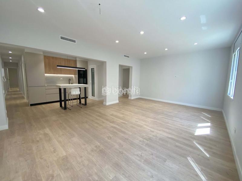 Foto ba1676c2-a7d3-489b-8080-98a32603feba. Appartamento con riscaldamento in Sant Antoni Barcelona