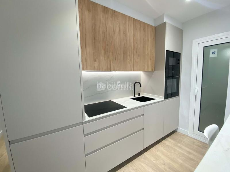 Foto d0c0702a-f1d1-4513-b2cd-5c1fc0e012a1. Appartamento con riscaldamento in Sant Antoni Barcelona
