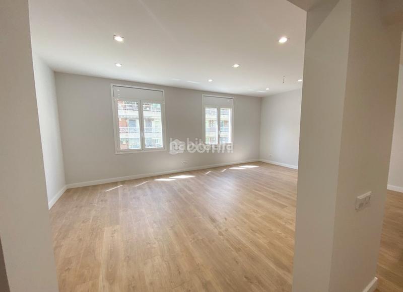 Foto a03f0a3b-f128-4dc5-9110-79cb6ee3445c. Piso en Sant Antoni Barcelona